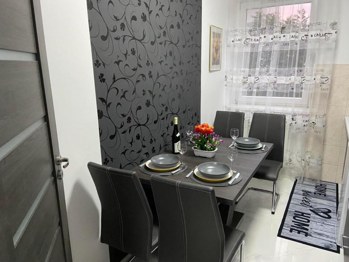 Melinda Apartman Kisvarda Exterior photo